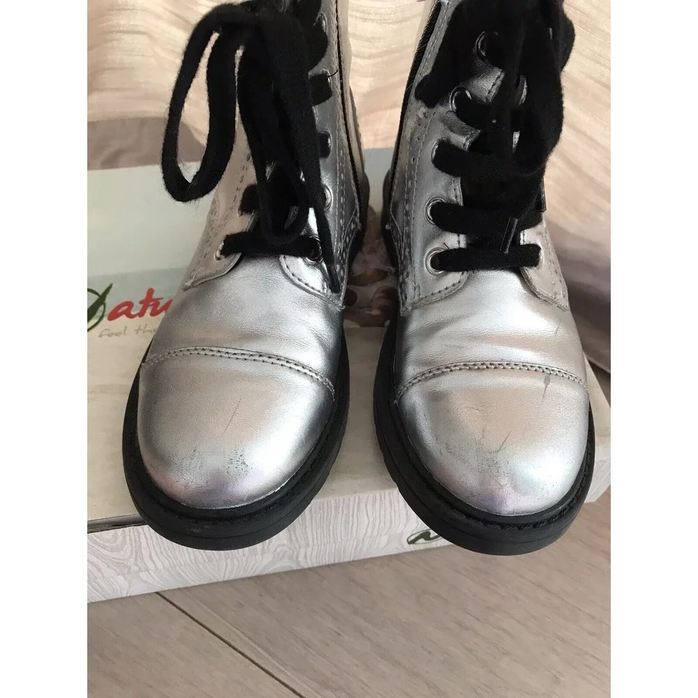 NATURINO Metallic Silver Brogued  Boots Girl Toddlers Size 28 Us 11 Zipper